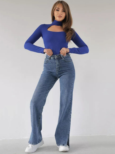 Women's light blue wide leg high-rise stretchable jeans.