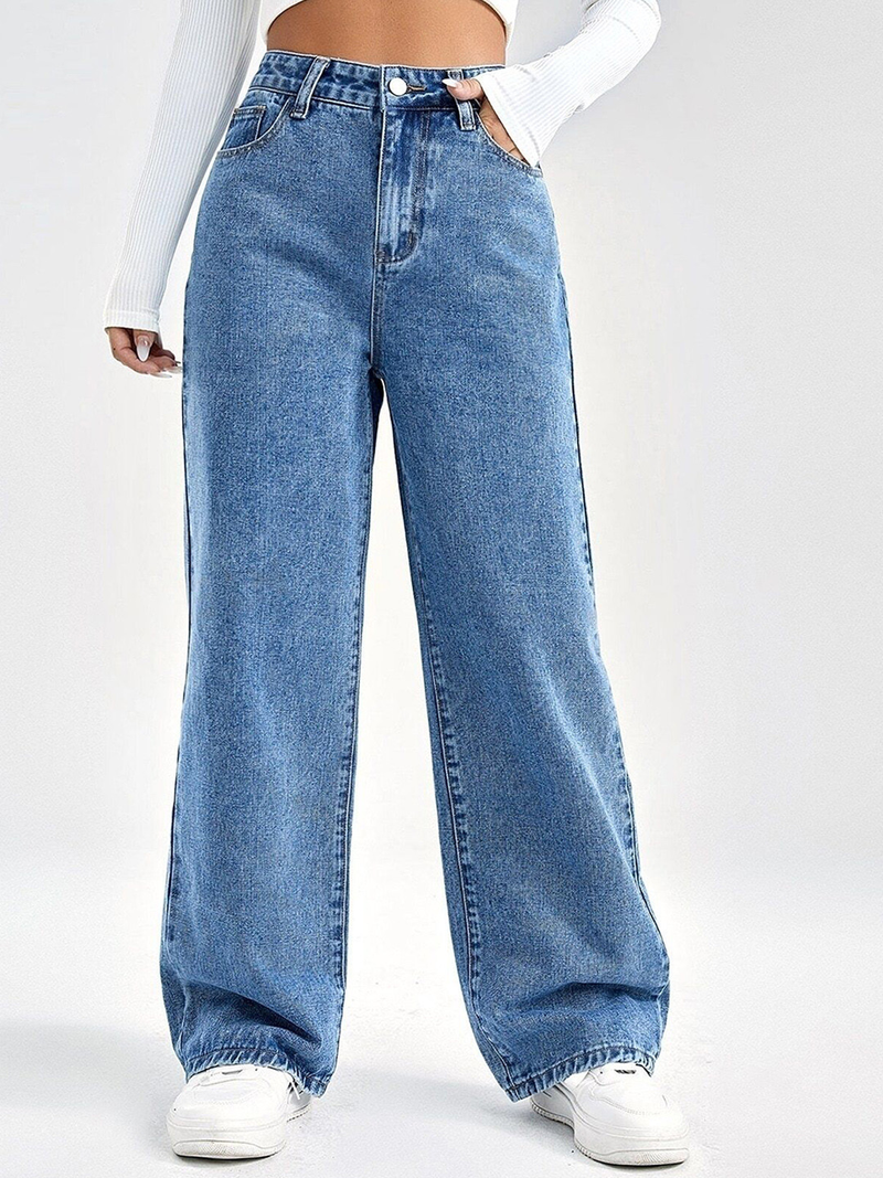 Women's light blue high-rise stretchable baggy jeans.