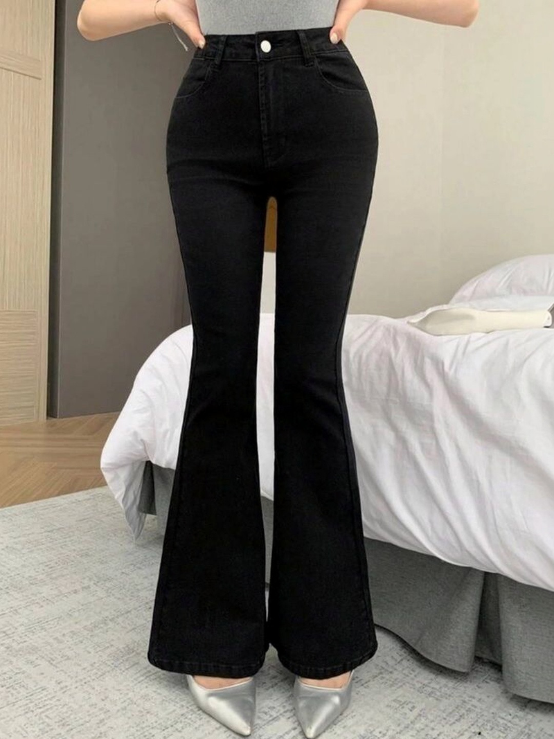 Black colour Bootcut jeans for womens