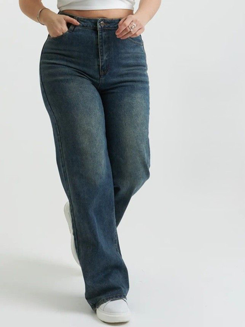 Women's High-Rise Light Fade Stretchable Flared Jeans