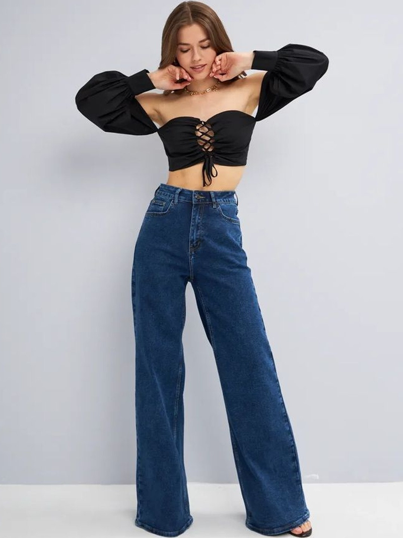Women’s dark blue wide leg high-rise stretchable jeans.