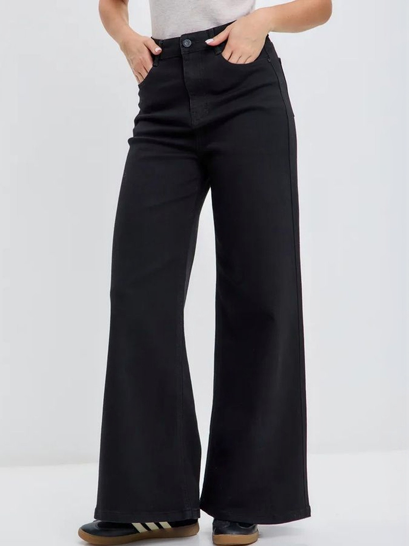 Women's black wide leg high-rise stretchable jeans.
