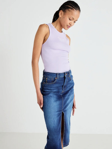 Women’s Dark Blue Denim Front-Slit Above-Knee Skirt