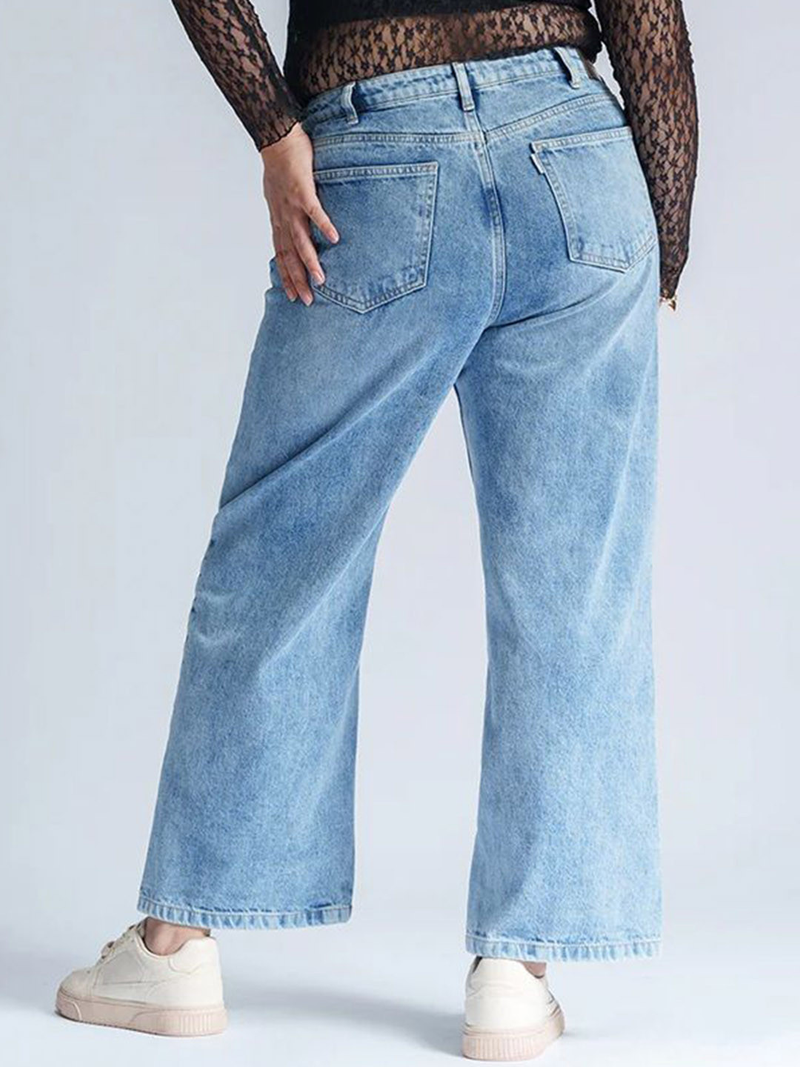 Womens light blue colour starightfit jeans