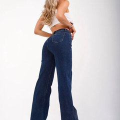 Women's dark blue high-rise straight fit stretchable jeans.