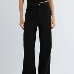 Women’s Comfort High-Rise Pleated Stretchable Jeans