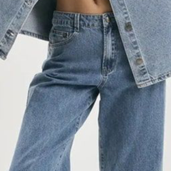 Women's Straight Fit High-Rise Heavy Fade Stretchable Jeans