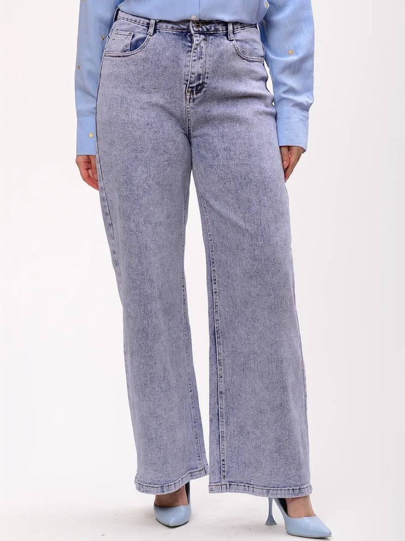 Women's Relaxed Fit High-Rise Heavy Fade Stretchable Jeans