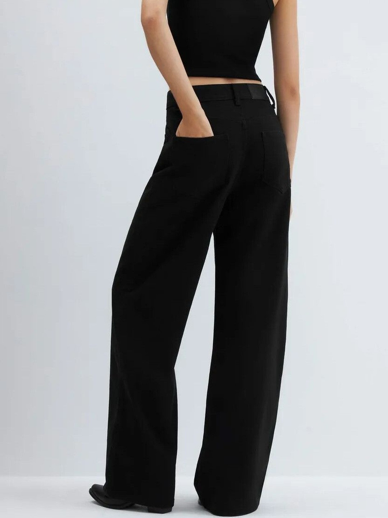 Women’s Comfort High-Rise Pleated Stretchable Jeans