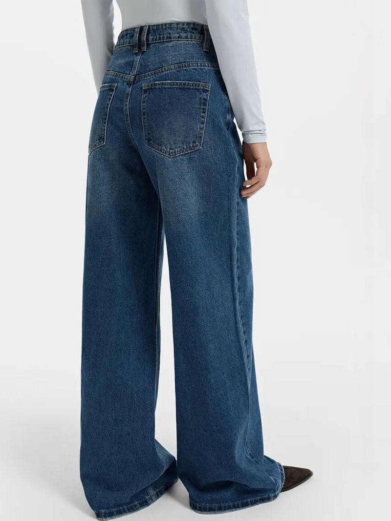 Women's blue high-rise stretchable jeans with light fade