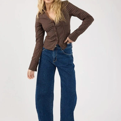 Women's dark blue high-rise loose wide leg stretchable jeans.