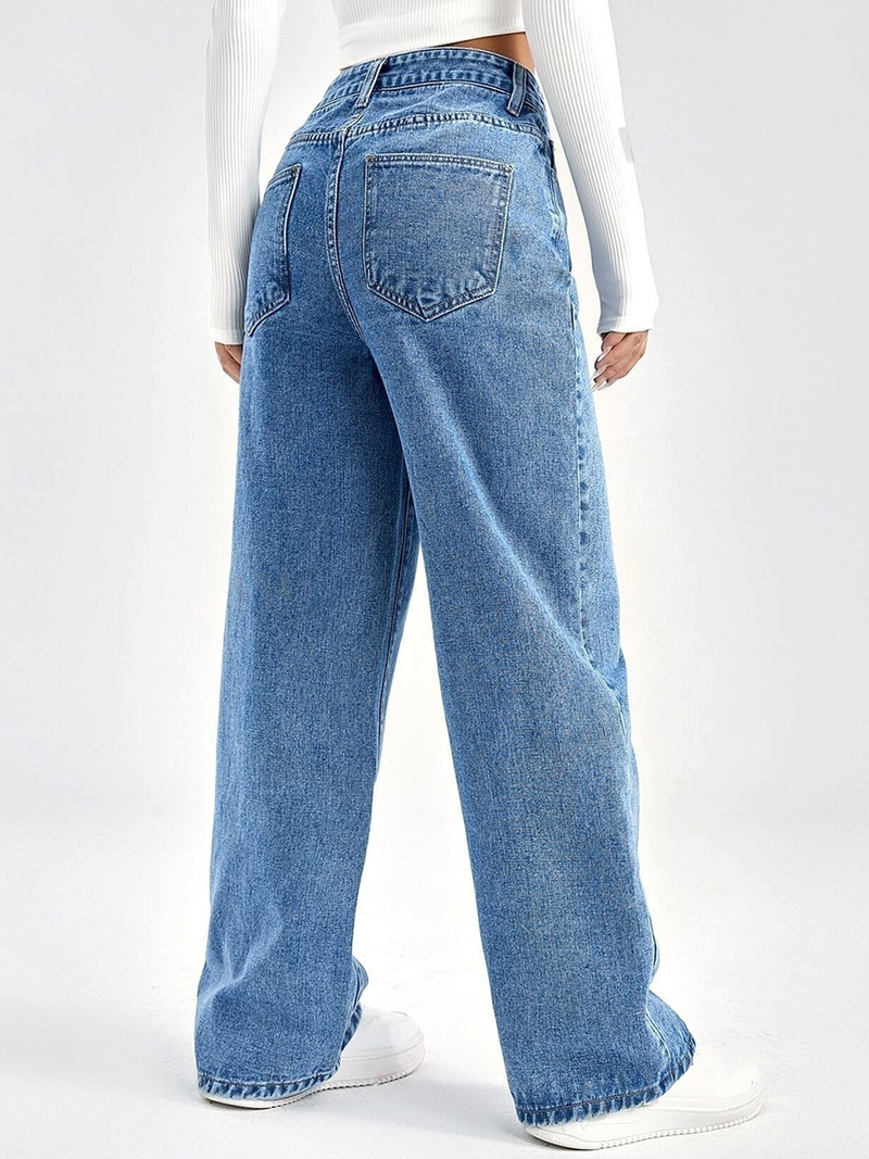 Women's light blue high-rise stretchable baggy jeans.
