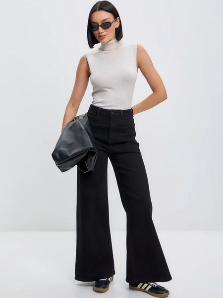 Women's black wide leg high-rise stretchable jeans.