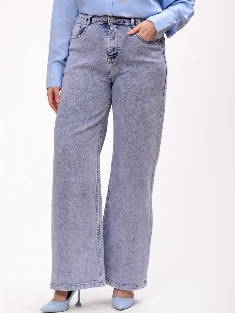 Women's Relaxed Fit High-Rise Heavy Fade Stretchable Jeans