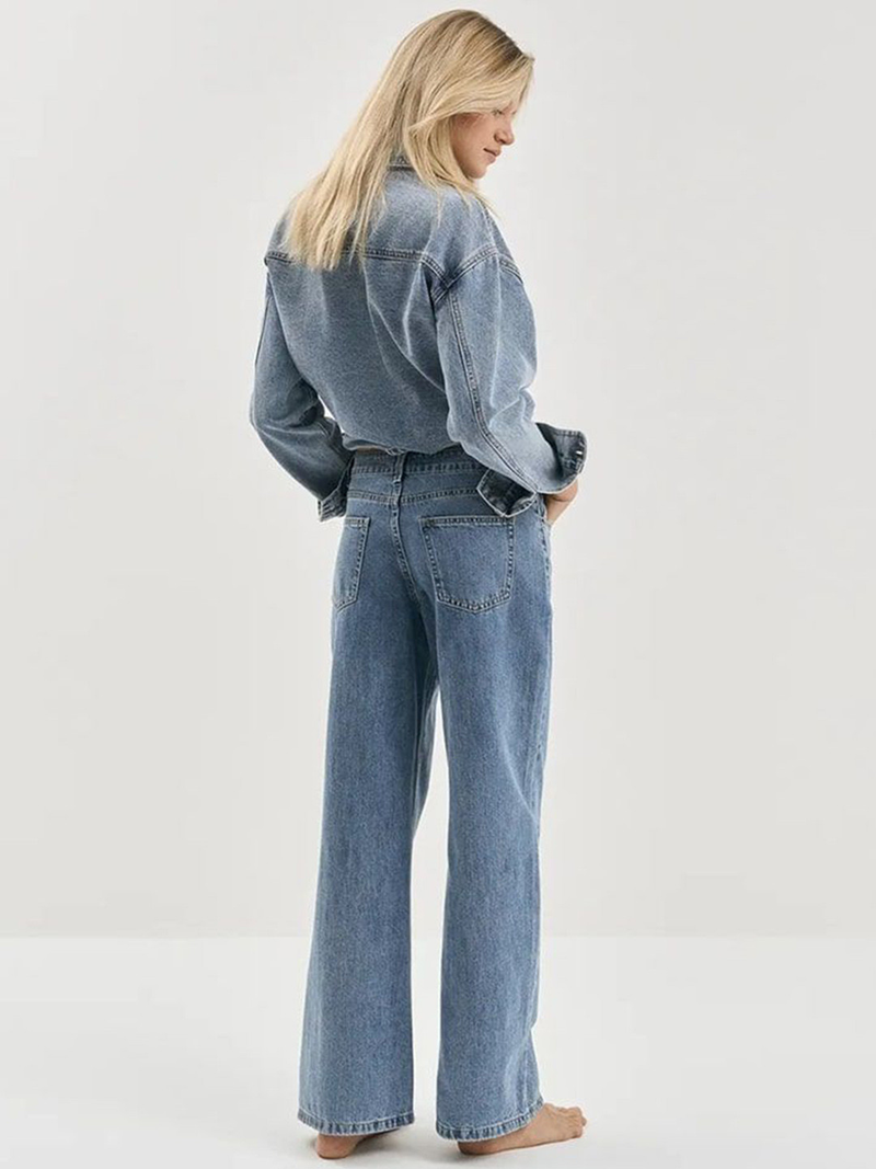 Women's Straight Fit High-Rise Heavy Fade Stretchable Jeans
